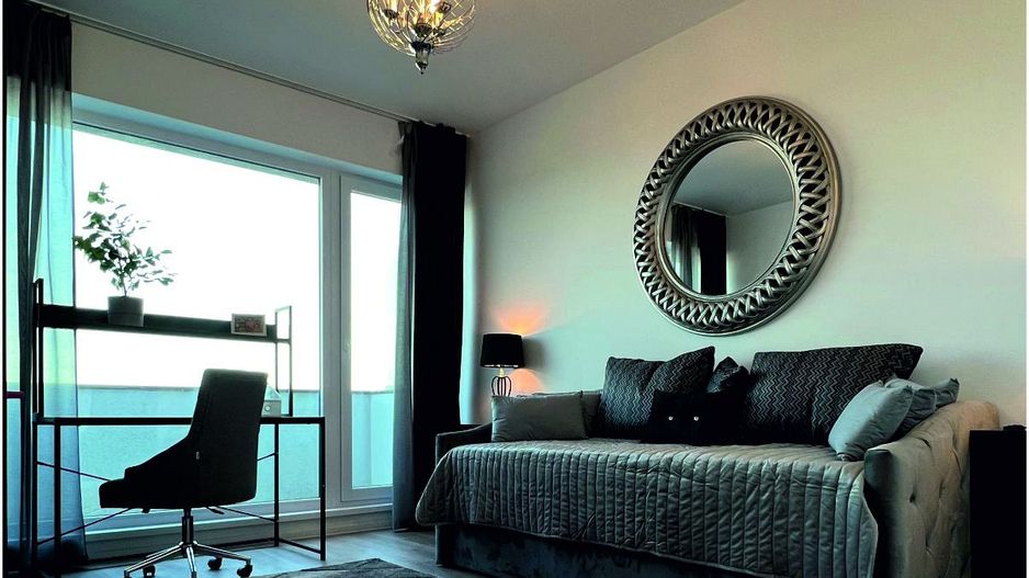 Apartament 4 camere de vanzare - Poză 2