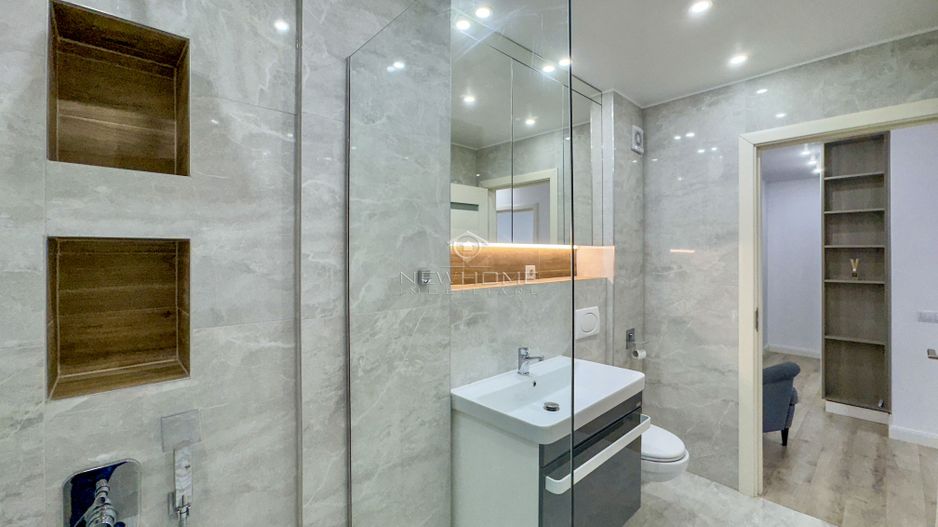 Apartament cu 3 camere de închiriat în zona Centrală - Poză 15