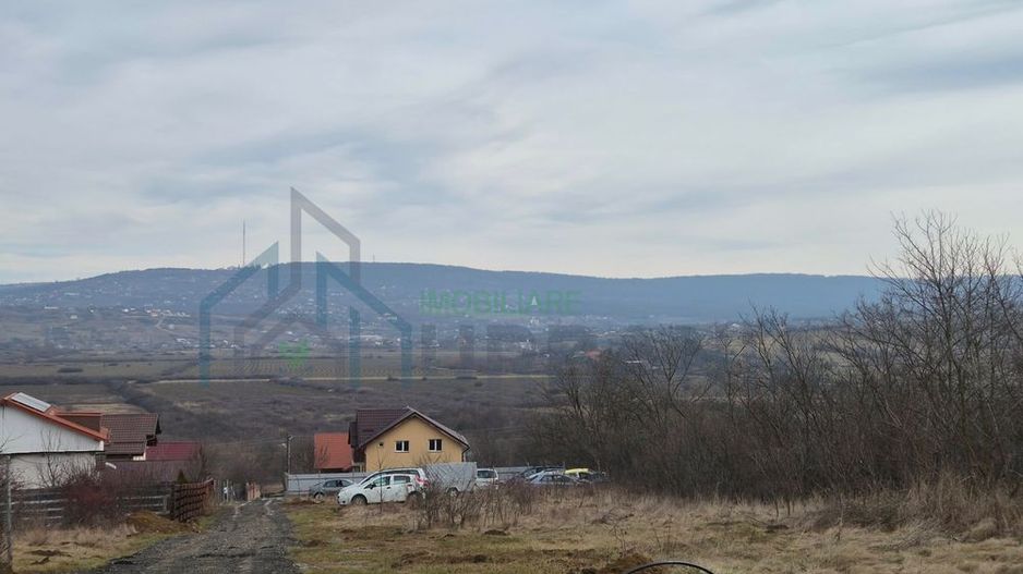 Teren intravilan 493 mp în Ciurea, Iași, vedere panoramică, apă și canalizare, ideal pentru casă - Poză 1