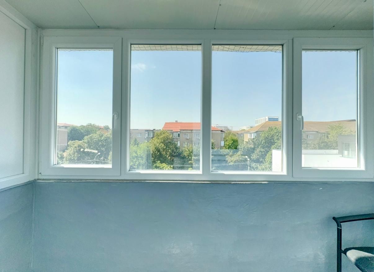 Apartament cu 3 camere de vânzare în zona Aradului - Poză 1