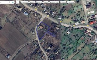 Casă cu teren în Comarna, Iași - Poză 1