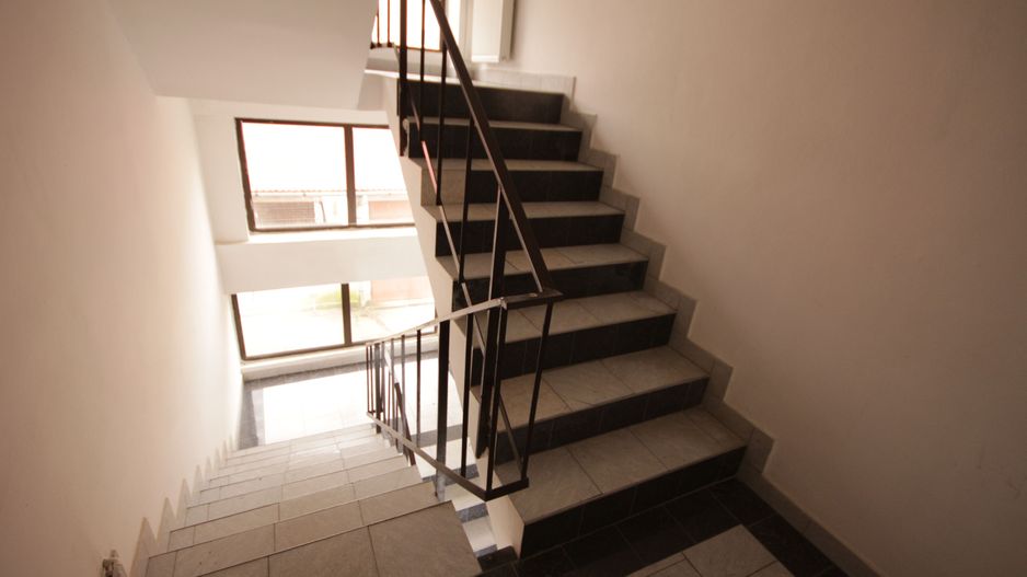 Imobil destinatie birouri + depozit - Poză 43