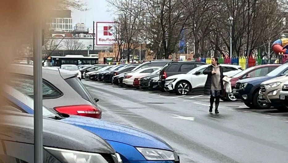 GARSONIERA SEBASTIAN, LOC DE PARCARE, BUCATARIE INCHISA, MODERN - Poză 8