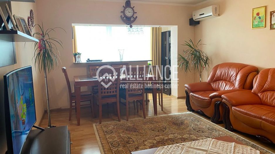 INEL 2/DEZROBIRII (COD04) - Apartament 4 camere 98 mp - Constanta - Poză 1