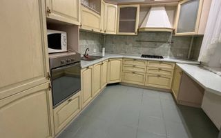 Chirie, apartament, 3 camere, Strada Nicolae Costin, Buiucani - Poză 1