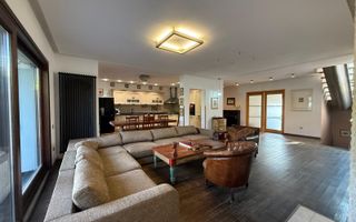 Vila 5 camere cu LIFT| Complex privat cu piscină | Iancu Nicolae - Poză 1