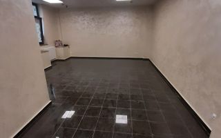 Spatiu comercial de inchiriat, zona ultracentrala/pietonala, suprafata de 238 mp - Poză 2