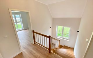 Casa intabulata, finisata LA CHEIE- Talmaciu, zona cu peisaj superb - Poză 13