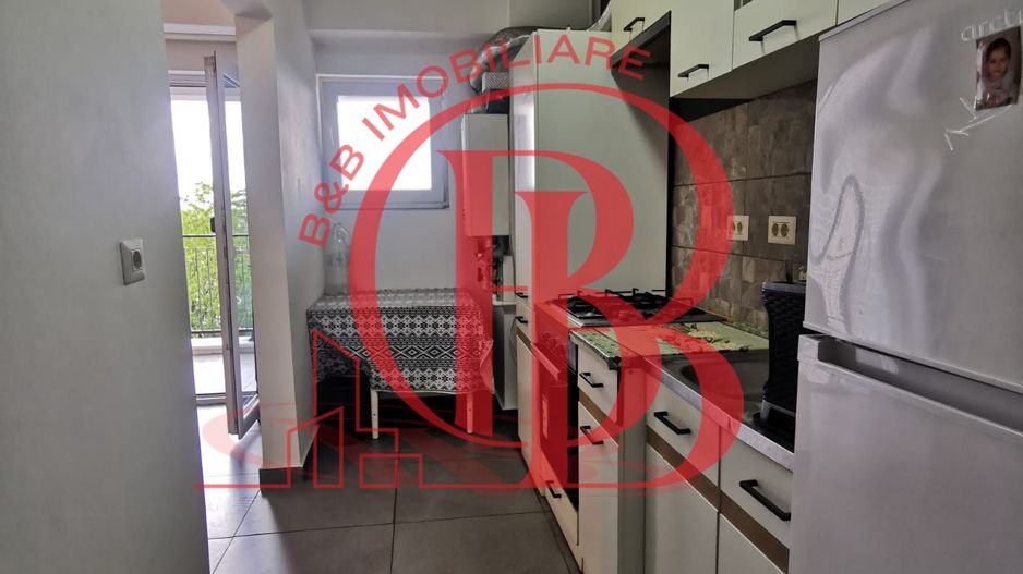 Garsoniera spatioasa mobilata si utilata - Poză 12