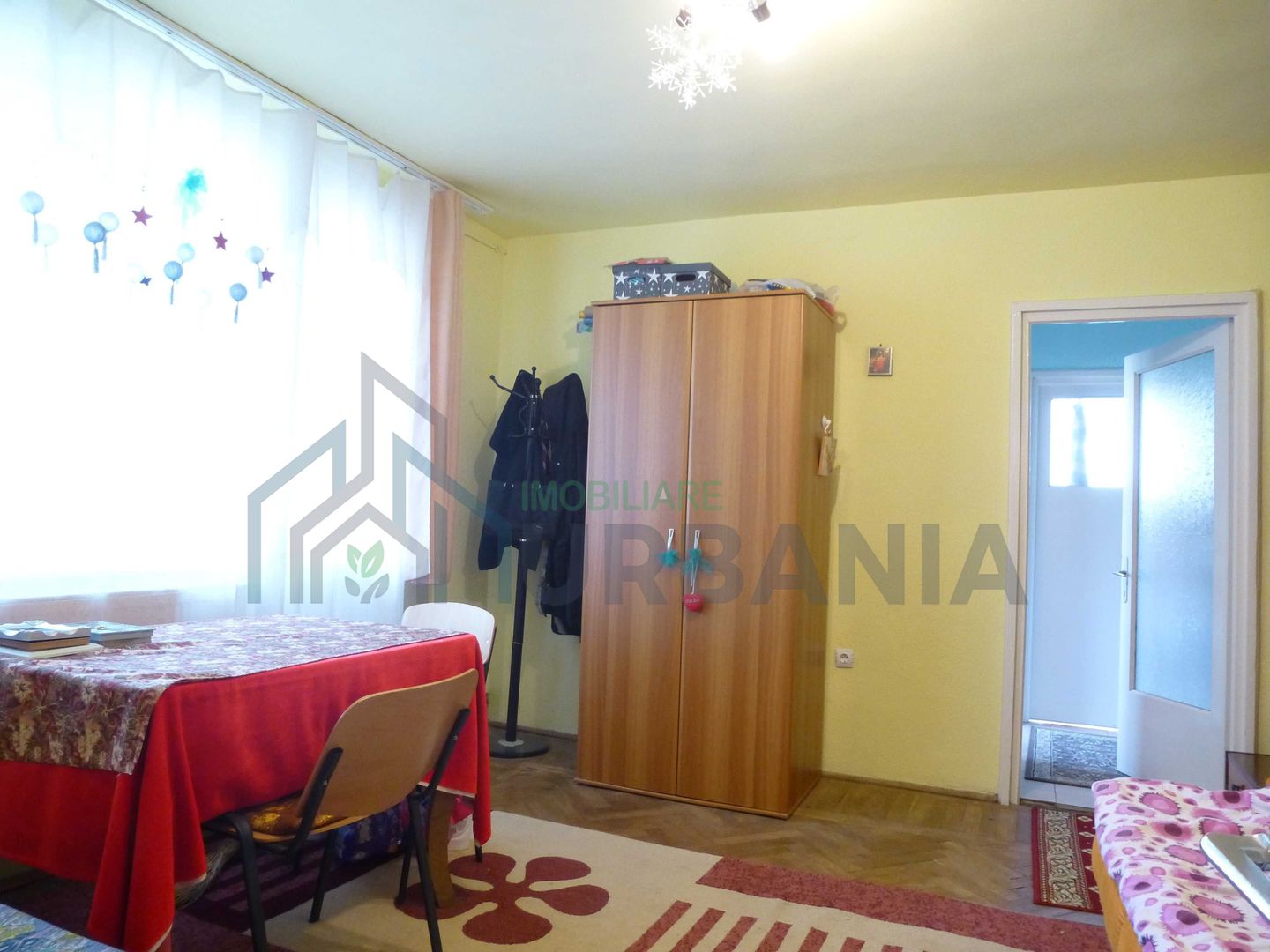 Apartament 3 camere de închiriat în Copou - Codrescu, aproape de Universitatea Cuza - Poză 1