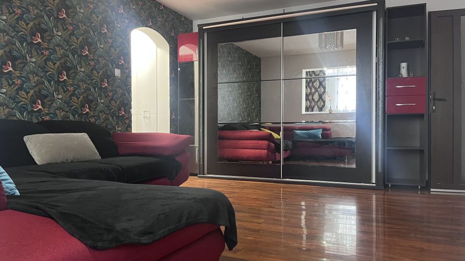 Aproape de Cantacuzino! Vânzare apartament cu 2 camere în Târgoviște! - Poză 3