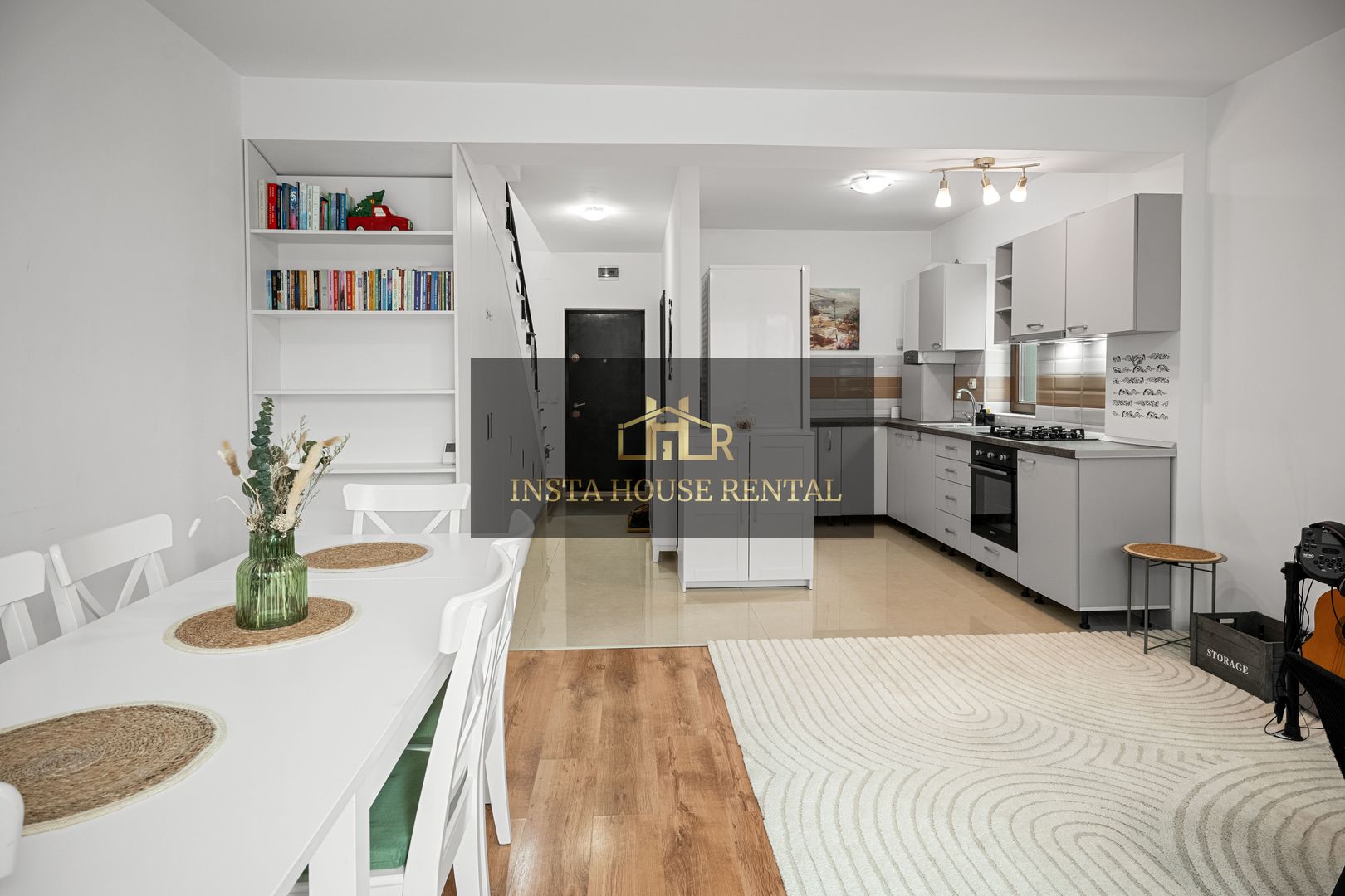 Casa 3 camere cu gradina /  23 August - Poză 3