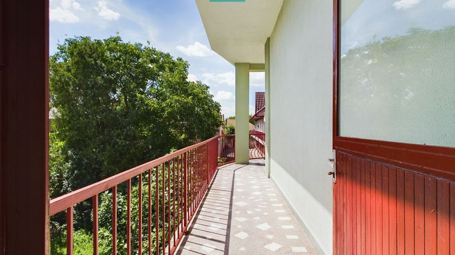 Vilă cu 3 apartamente în zona Parneava - Poză 22