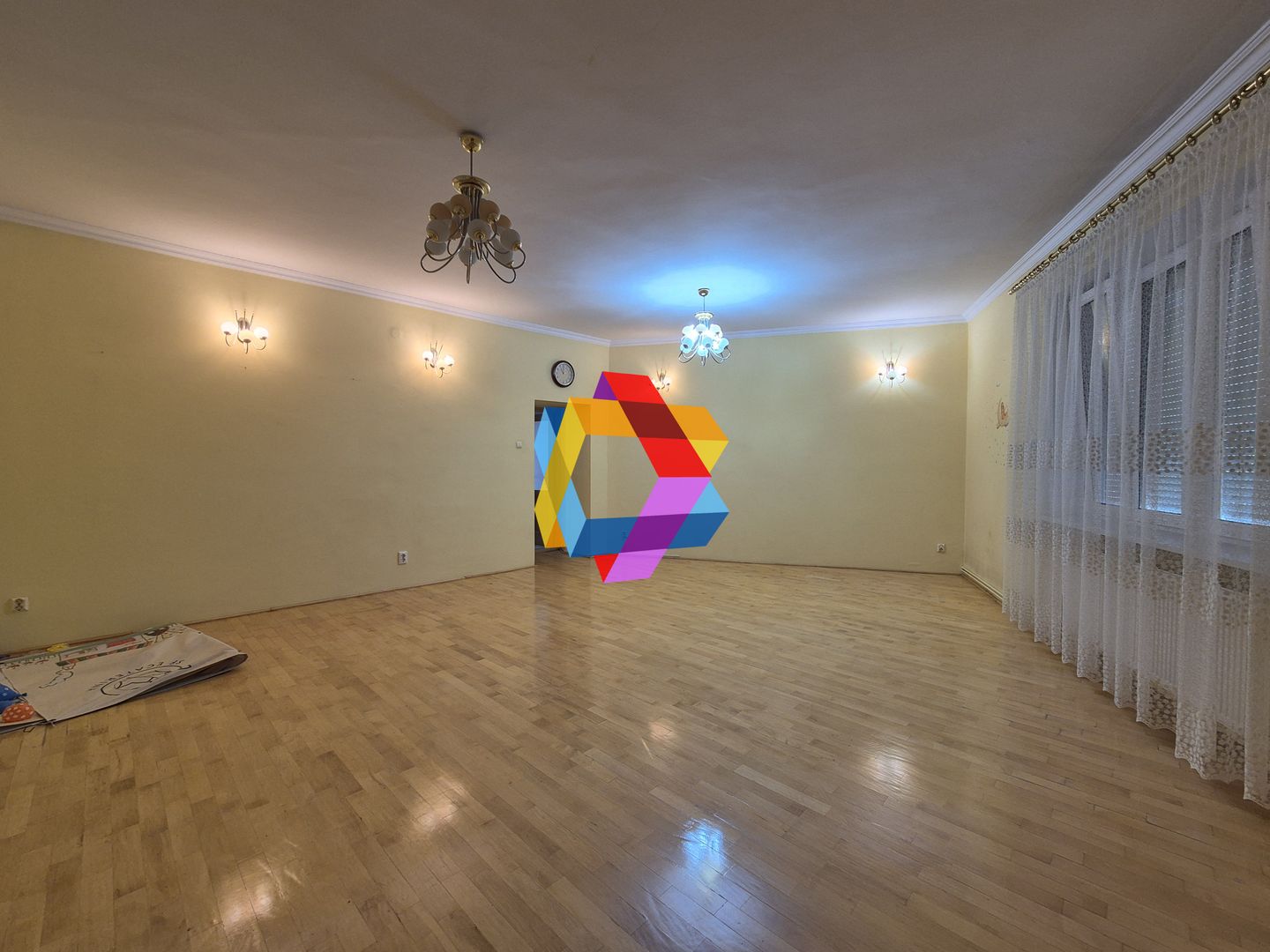 Casa in Brașov - 540 mp  # plus-imo.ro - Poză 1