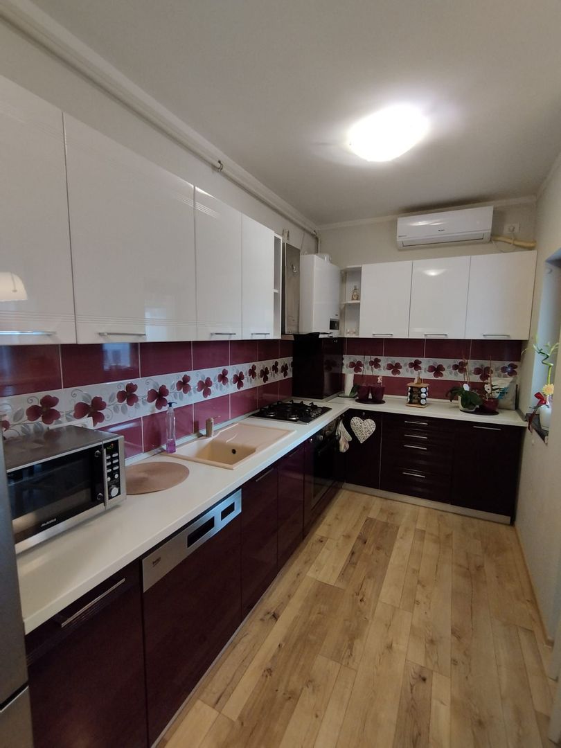 Proprietar inchiriez apartament 2 camere Dumbravita - Poză 3