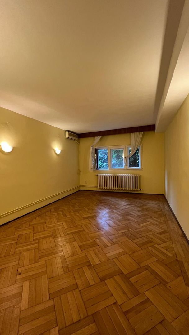 Apartament in vila cu 5 camere si curte proprie | Domenii - Casin - Poză 10