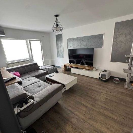 Apartament cu 4 camere de vânzare, cartier Mărăști. - Poză 2