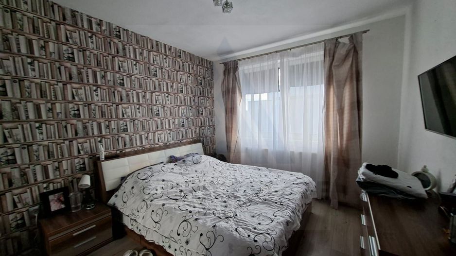 Apartament modern 3 camere 2 bai si 2 locuri de parcare in Selimbar - Poză 9