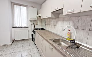 Centrul Civic, aproape de AFI, 3 camere recent renovate/mobilate, 165000 euro - Poză 13