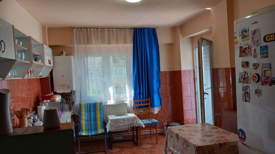 Ag EUROPA vinde ap. 2 camere 65mp în Carpați 2 Etaj 4 - Poză 1