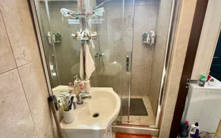Lunei-Apartament 1 Camera-Centrala Proprie - Poză 12