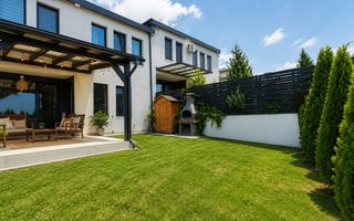 Casa tip duplex cu 4 camere și curte proprie – ideală pentru familie - Poză 1