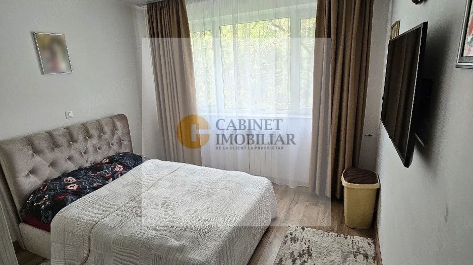 3 Camere - 60MP | Decomandat | 1/4 | Credit | Crangasi - Poză 14