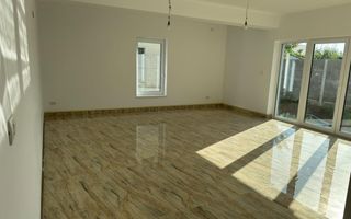 Casa de familie in zona rezidentiala - Poză 8