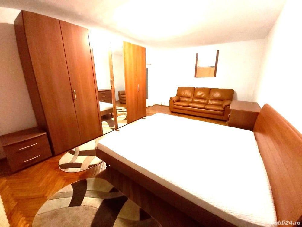 Vanzare Apartament 4 Camere Piata Unirii - Sfanta Vineri bloc 1992 - Poză 1