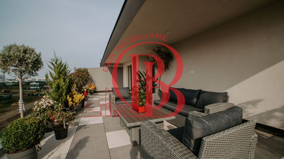 Penthouse 2 camere mobilat utilat panouri solare pompa caldura - Poză 3