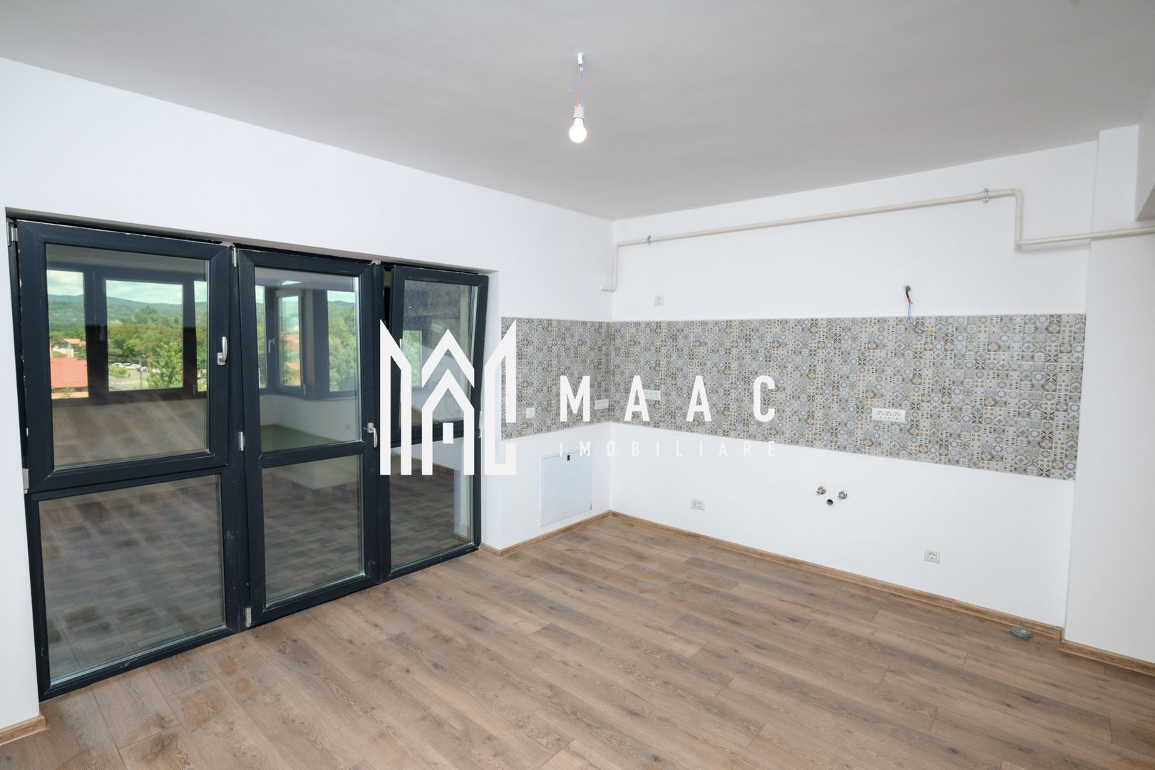Apartament 3 camere | Bloc Nou | Zoo Valcea | Etaj 3 | 93MP - Poză 12