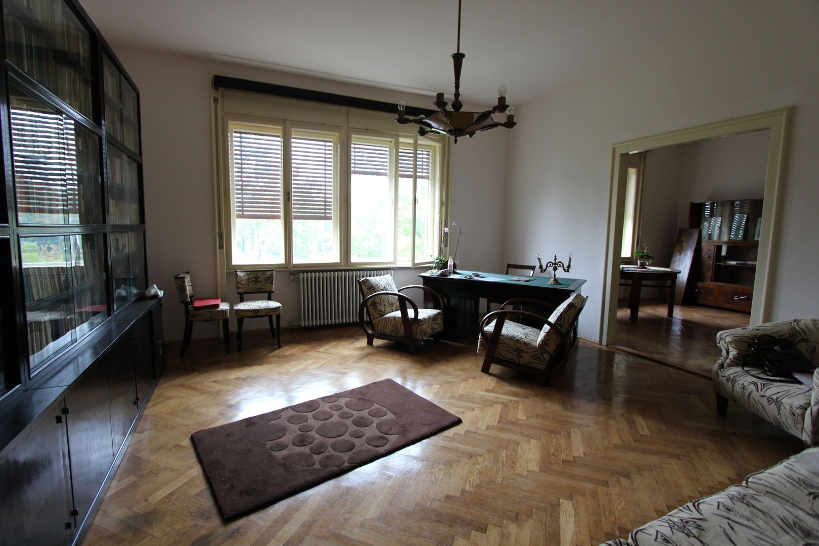 Apartament spatios 3 camere,zona medicina - Poză 3