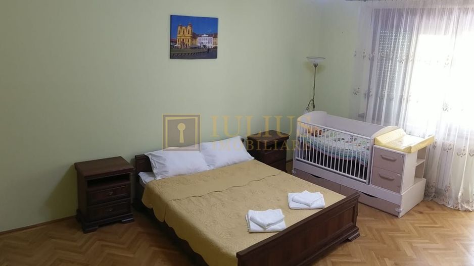 Complex, 5 camere + 2 bai, centrala proprie - Poză 3