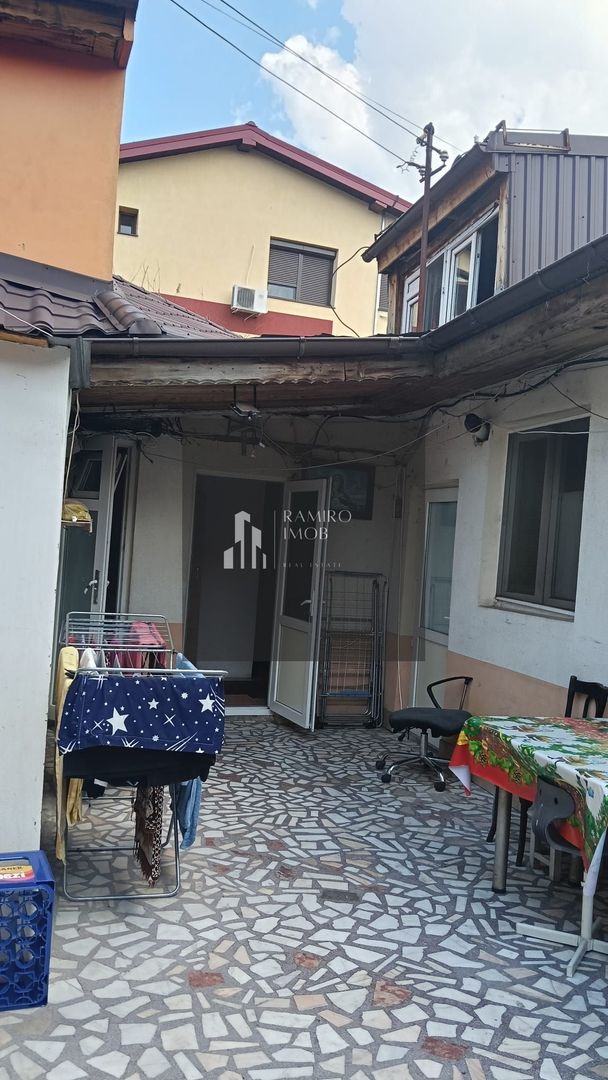 Casa cu curte proprie/ metrou Brancoveanu/Parc Tineretului - Poză 3