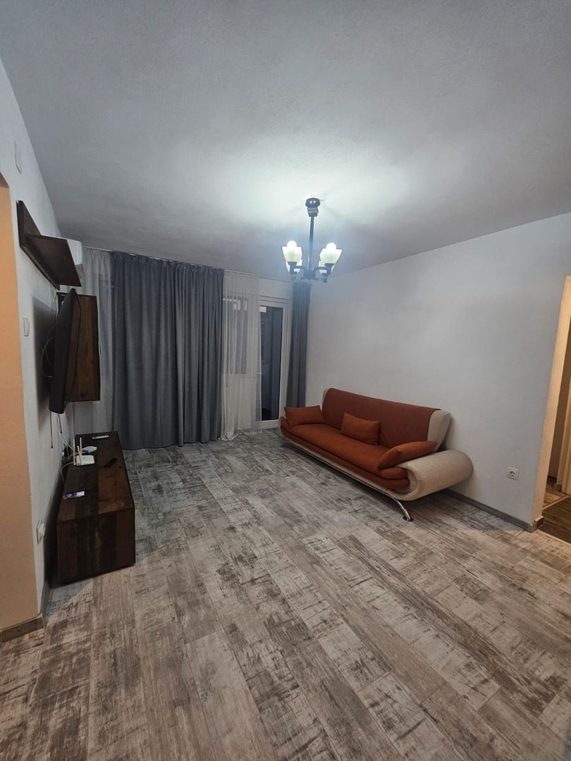 Apartament Crângași/Giulești - Poză 1