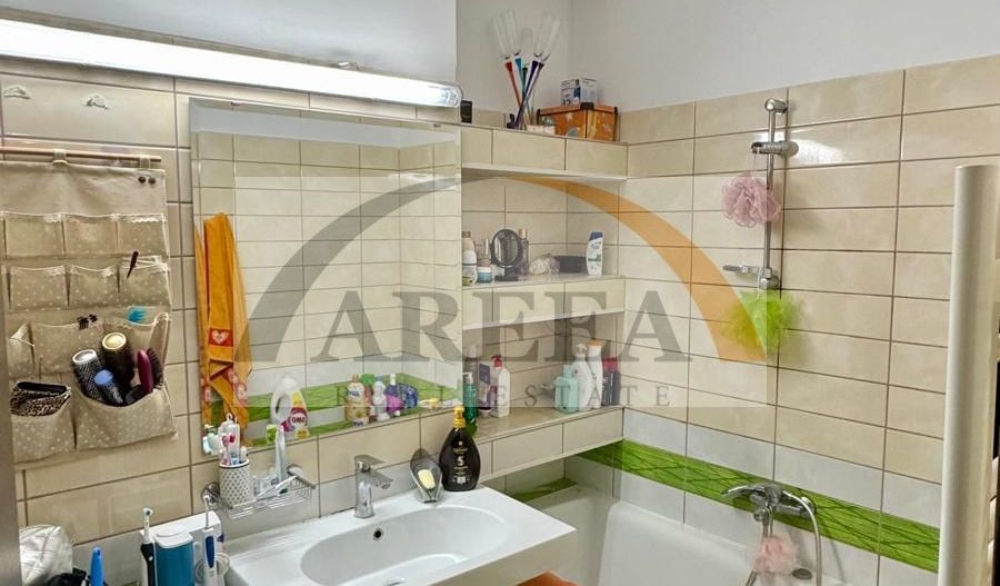 De vanzare - 3 camere decomandat etaj 4 - Splaiul Unirii - Poză 10