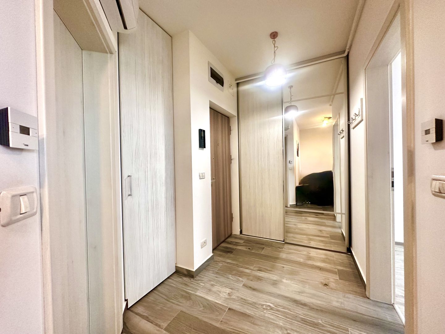 Apartament 2 camere, modern si vibrant, cu parcare, Torontalului - Vox - Poză 7