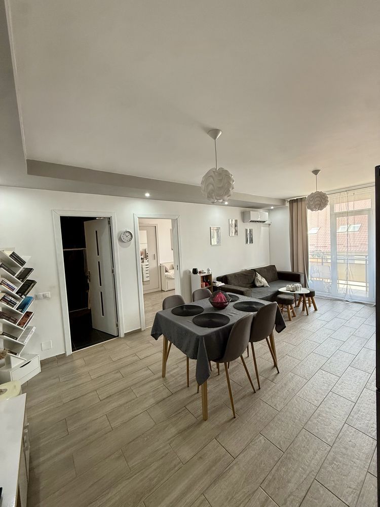 Apartament 3 camere, dressing, balcon, parcare, zona Eroilor - Poză 1