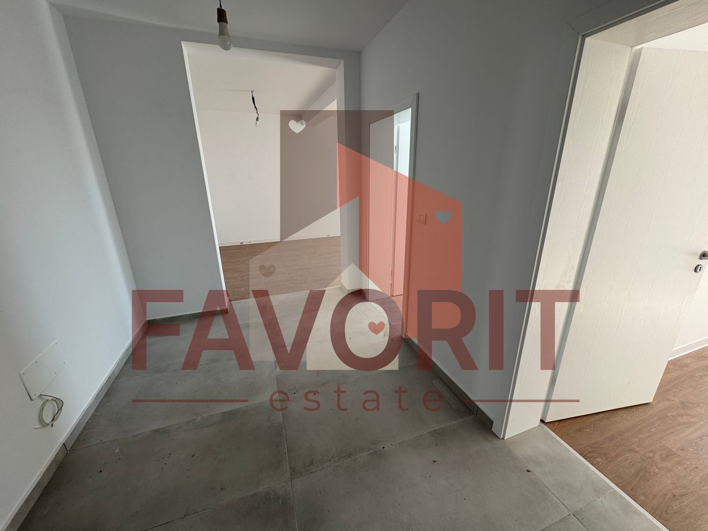 Gradina proprie. Spatios. Decomandat. Finisaje la alegere - Poză 6