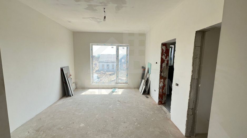 Casa-5 camere-P+1+P-147mp utili-600mp teren-Utilitati-Sanpetru - Poză 5