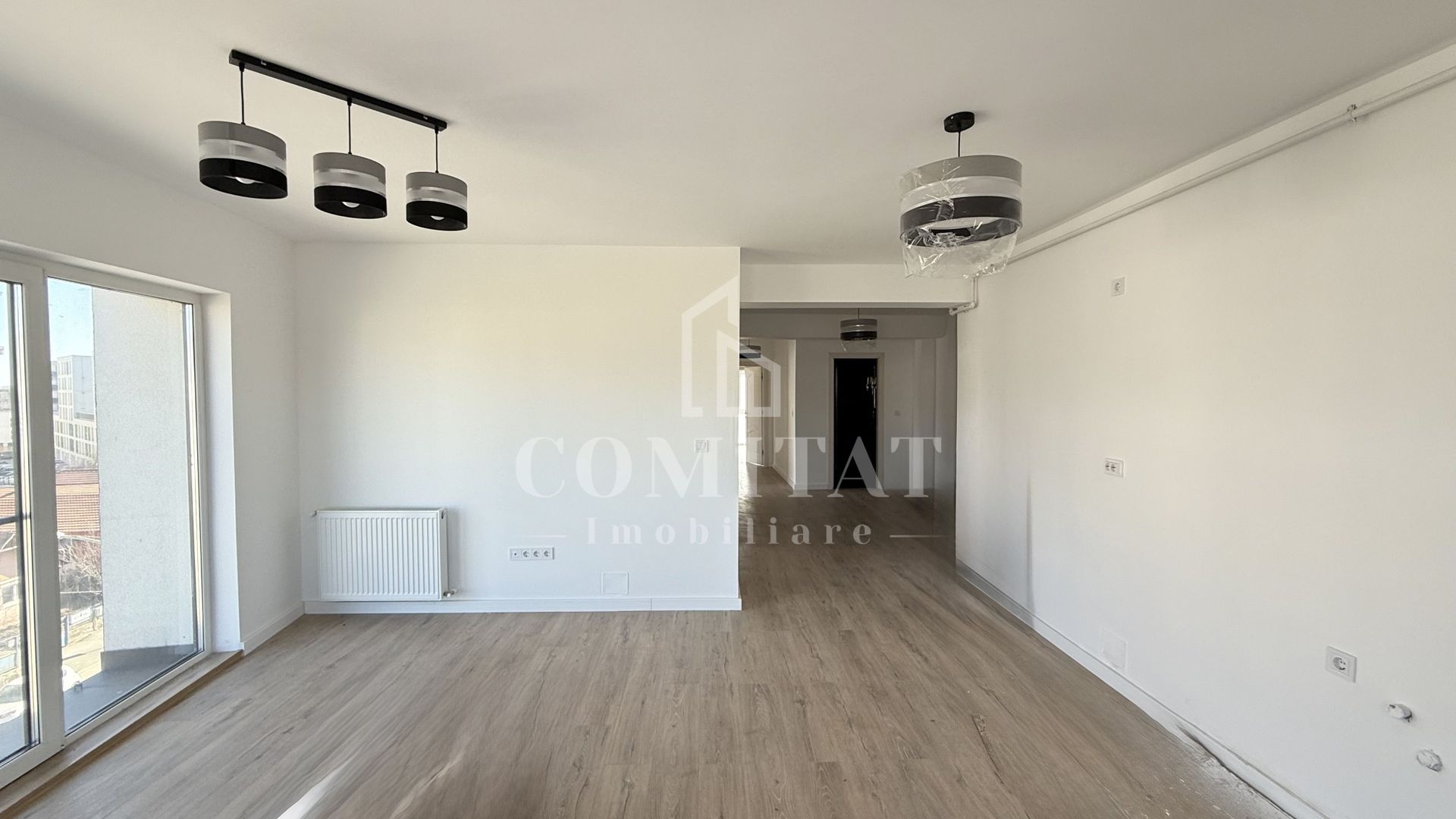 Preț excelent | Apartament cu 4 camere, 2 băi | Dâmbul Rotund - Poză 3