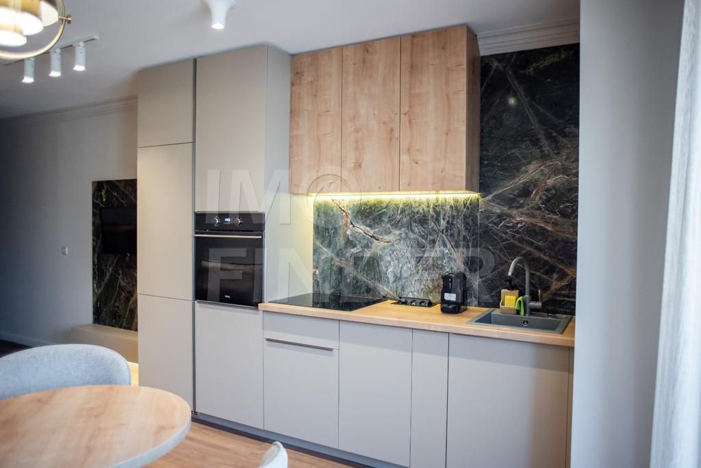 Vanzare 2 camere la cheie, zona Teatru National - Poză 4