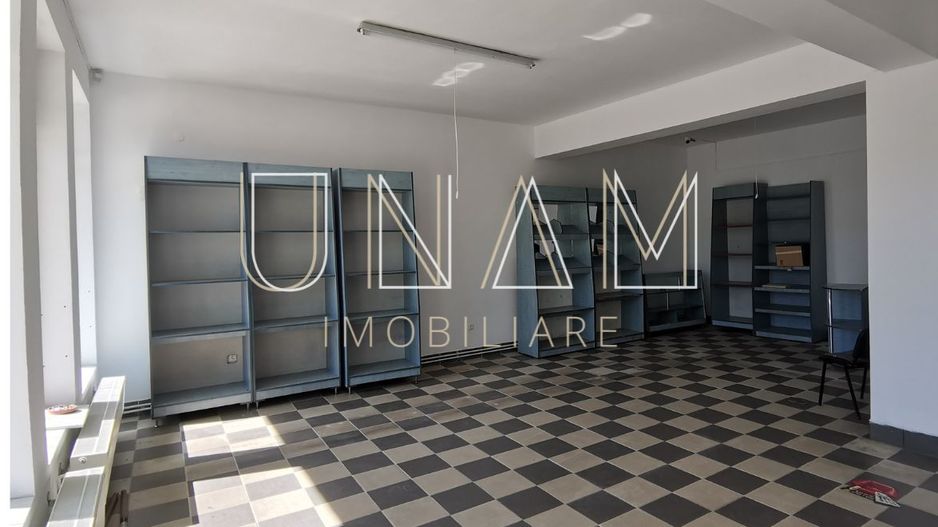 O proprietate Multiple Posibilități VANZARE sau INCHIRIERE - Poză 9