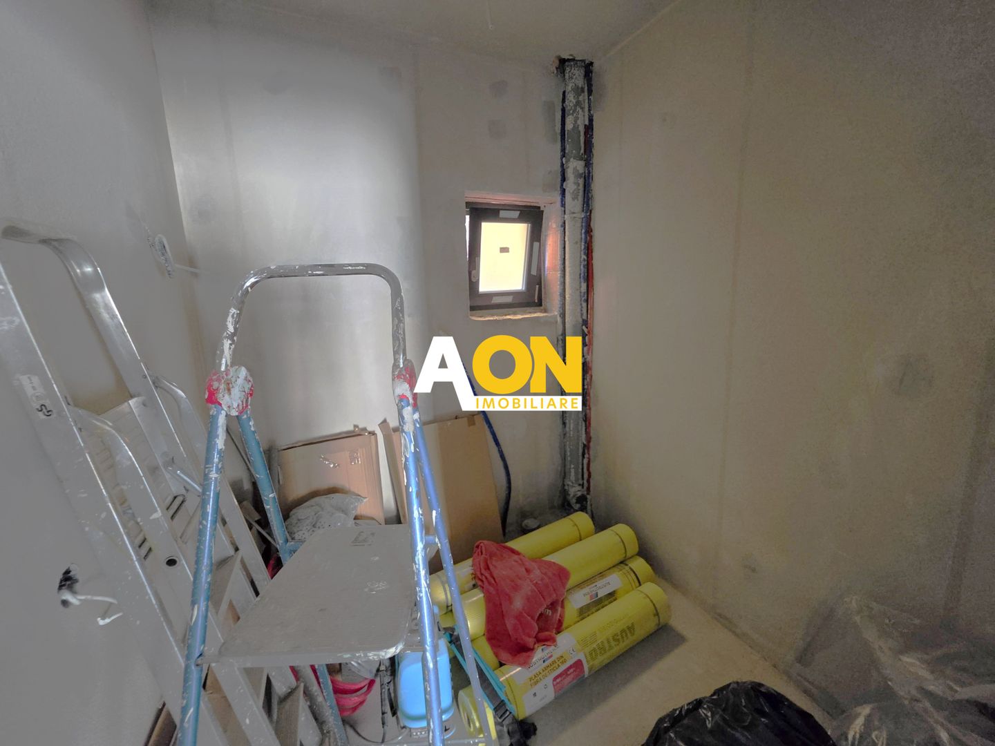 Duplex semifinisat, 4 camere,  250 mp teren, zona Schit - Poză 14