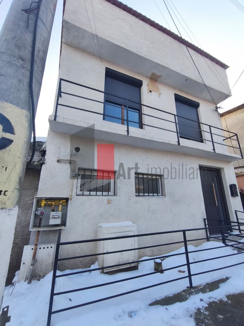 Casa Vanzare Giulesti 4 camere - Poză 3
