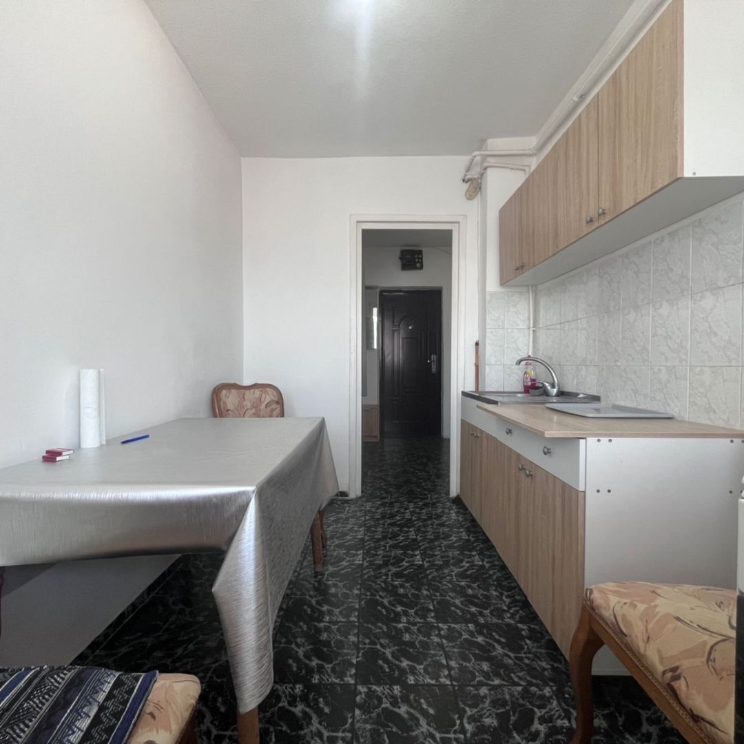 Zona Pavcom! Inchiriere apartament cu 2 camere in Targoviste, micro 6! - Poză 8