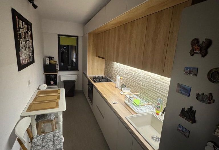 Apartament decomandat zona Lacul Morii - Poză 1