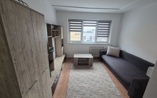 Garsoniera zona U.M.T. - Poză 2