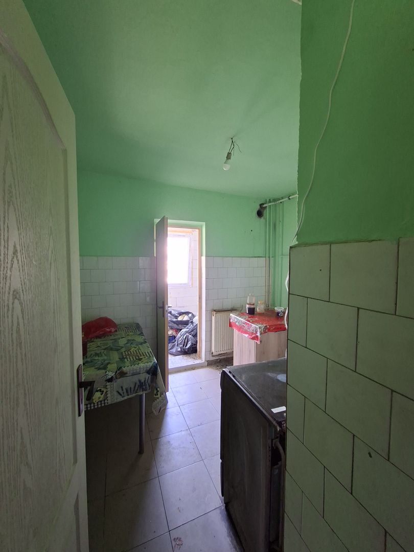 Apartament 3 camere -  decomandat - Zona Lipovei - Poză 3