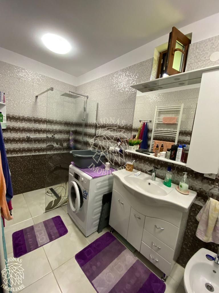 Casa 4 camere 170 mp-teren 1600 mp-terasa-gradina-Nasaud Central - Poză 6
